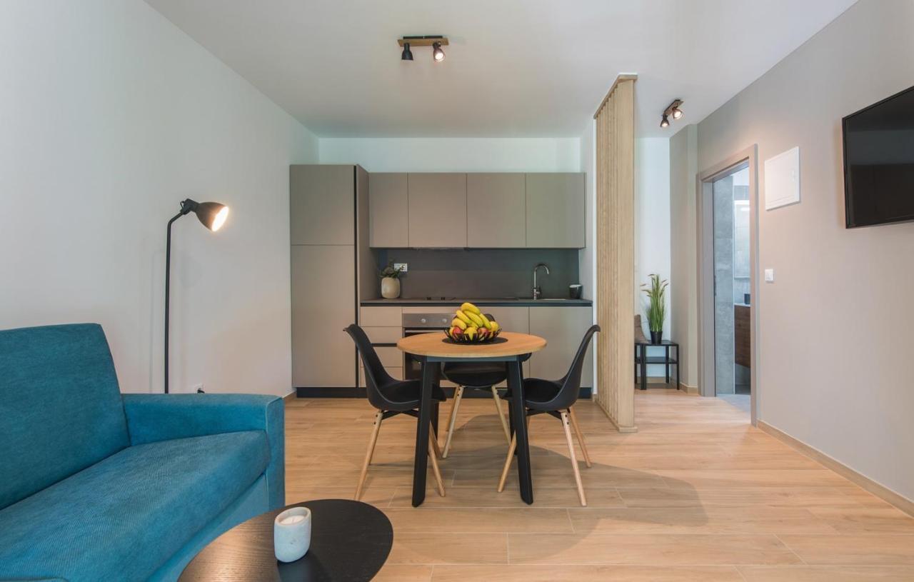 Apartment Vitamare Porec Esterno foto